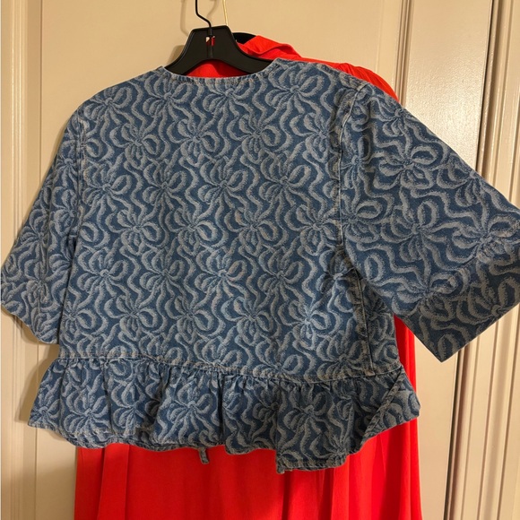 GANNI Jacquard Denim Flounce Tie Blouse - Picture 6 of 8